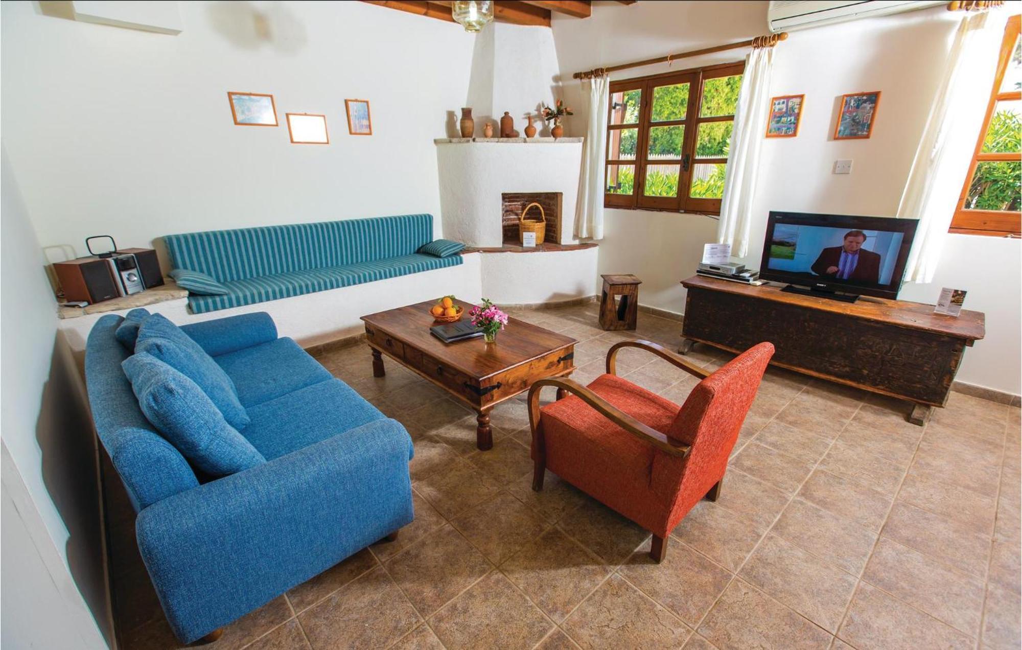 Amazing Home In Pomos With Wifi Exterior photo